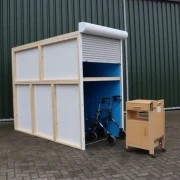 vernebelungskabine zur desinfektion mit einem fogger blue 4000 mit dem desinfektionsmittel virosan smartvirosan smart